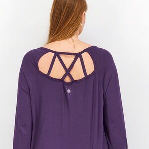• purple cutout yoga top •